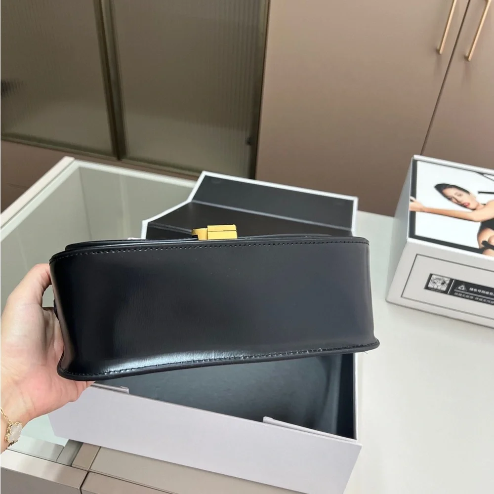 Saint Laurent women's bag - Picture 4 of 6